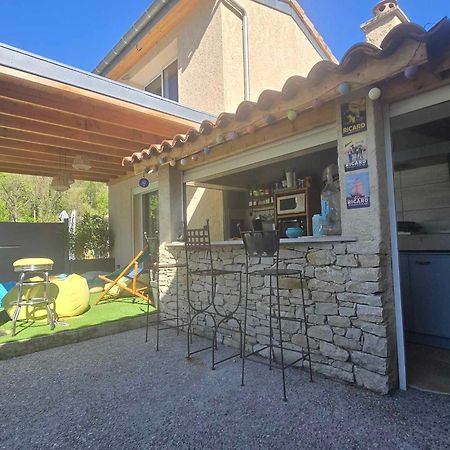 Chambre Familiale "Le Pecher" Saillans  Exteriör bild