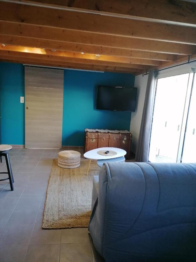 Chambre Familiale "Le Pecher" Saillans  Exteriör bild