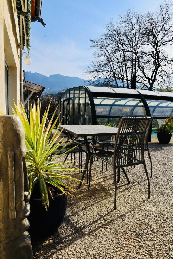 Chambre Familiale "Le Pecher" Saillans  Exteriör bild