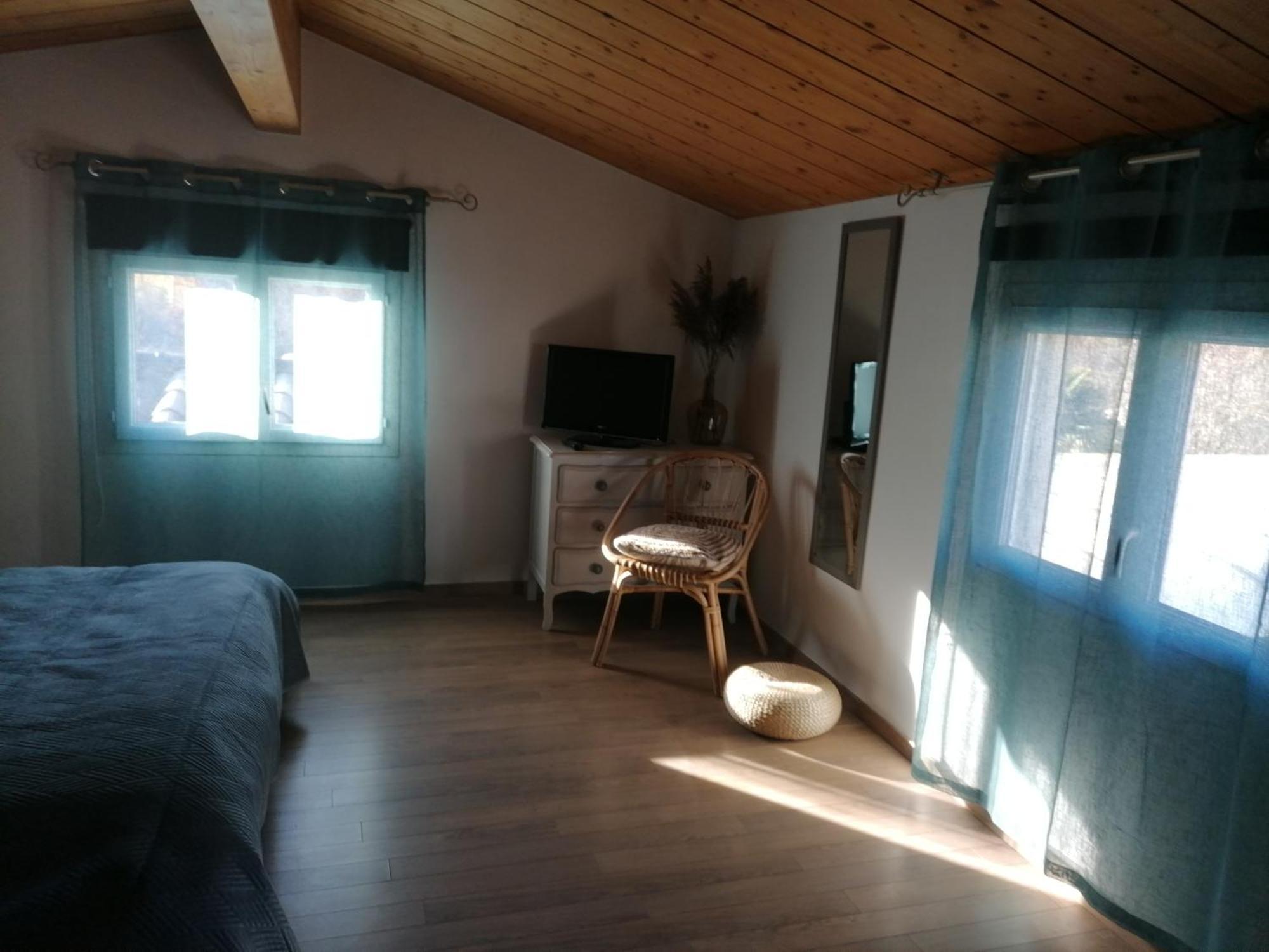 Chambre Familiale "Le Pecher" Saillans  Rum bild